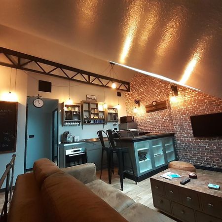 Factory, Appart Hotel Valenciennes Aulnoy-lez-Valenciennes 外观 照片